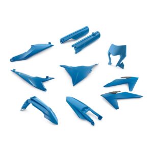 Plastic parts kit